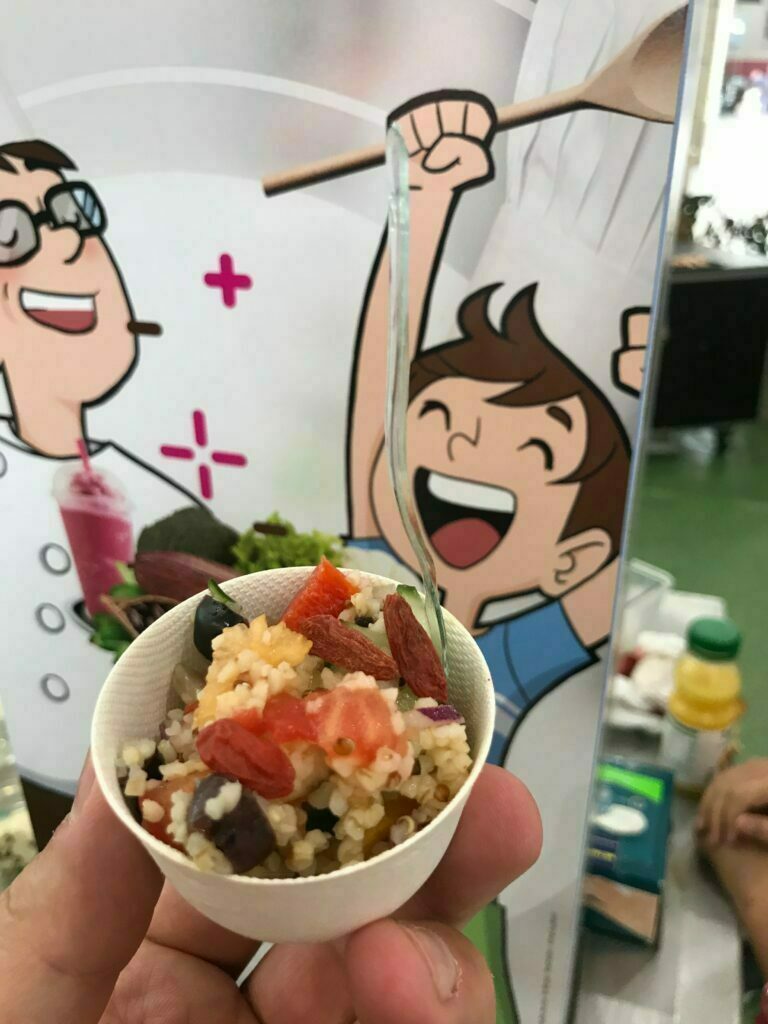 Atelier culinaire enfant préparation salade recette FlyinChef