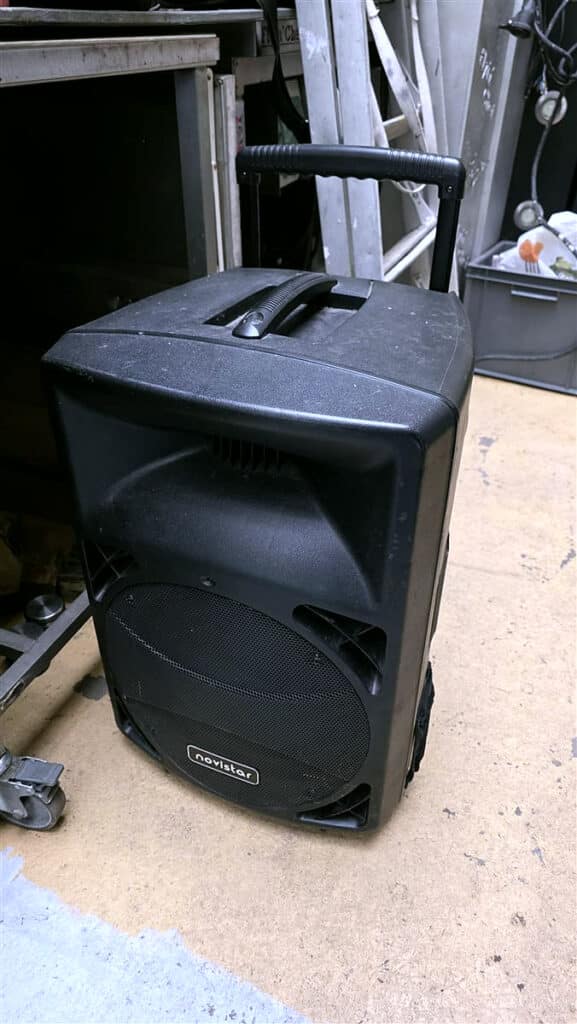 Enceinte Bluetooth 180 W en location chez Flyin'Chef