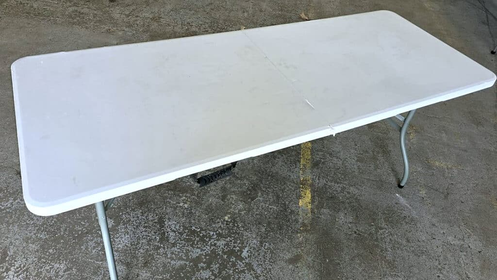 Table Pliante 180×70 en location chez Flyin'Chef