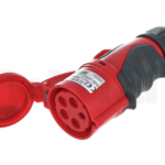 Embout femelle CEE 32 A de la rallonge triphasée, capot ouvert
