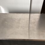 Plateau inox de la table 120 × 60 cm vu de dessus