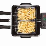 Friteuse inox 4,5 L vue de dessus avec ses paniers remplis de frites