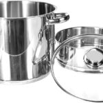 Marmite en inox, panier vapeur perforé et couvercle en verre du couscoussier, démontés